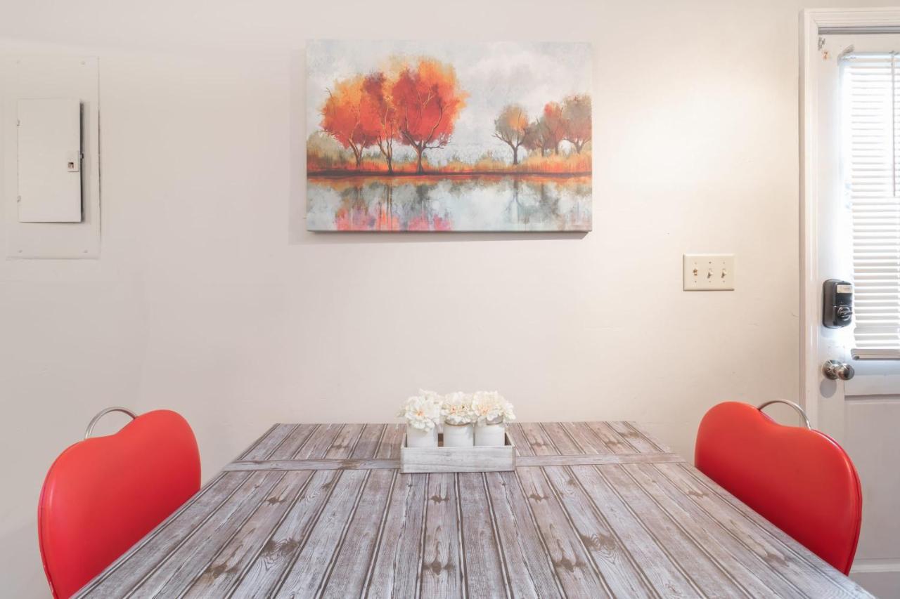 Sunny Sweetheart-Front Apartment Near Riverwalk Колумбус Екстер'єр фото