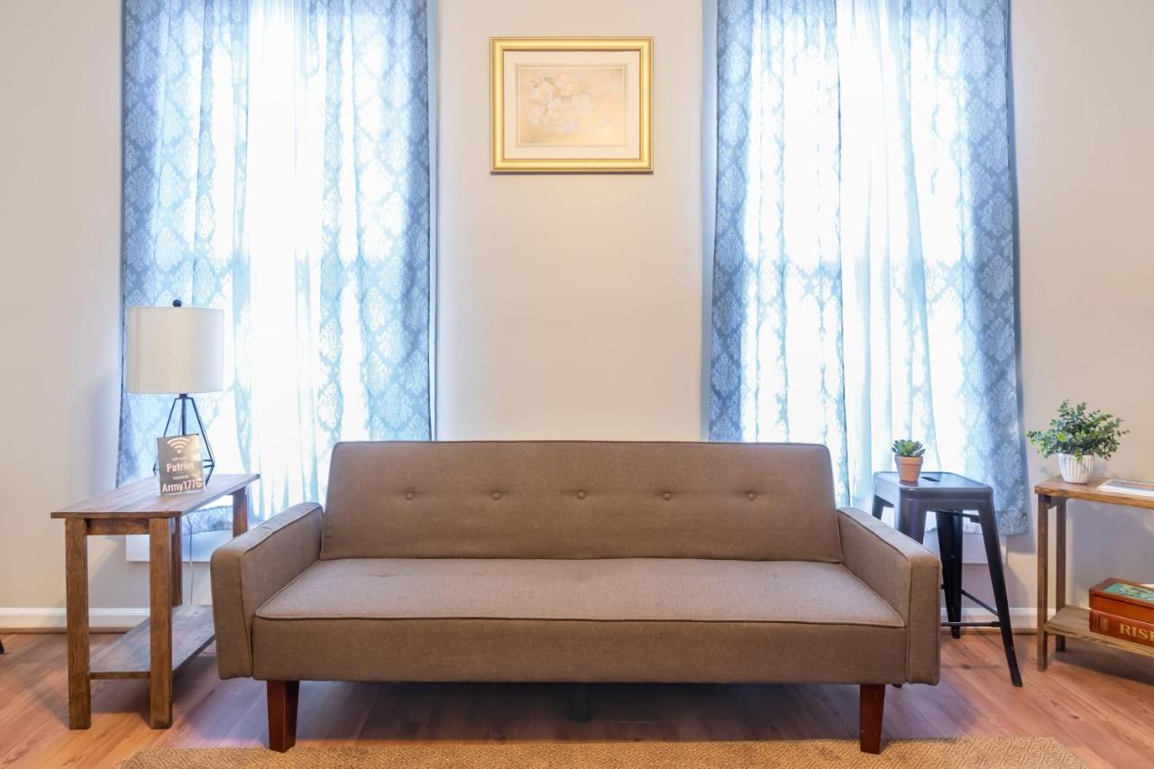 Sunny Sweetheart-Front Apartment Near Riverwalk Колумбус Екстер'єр фото